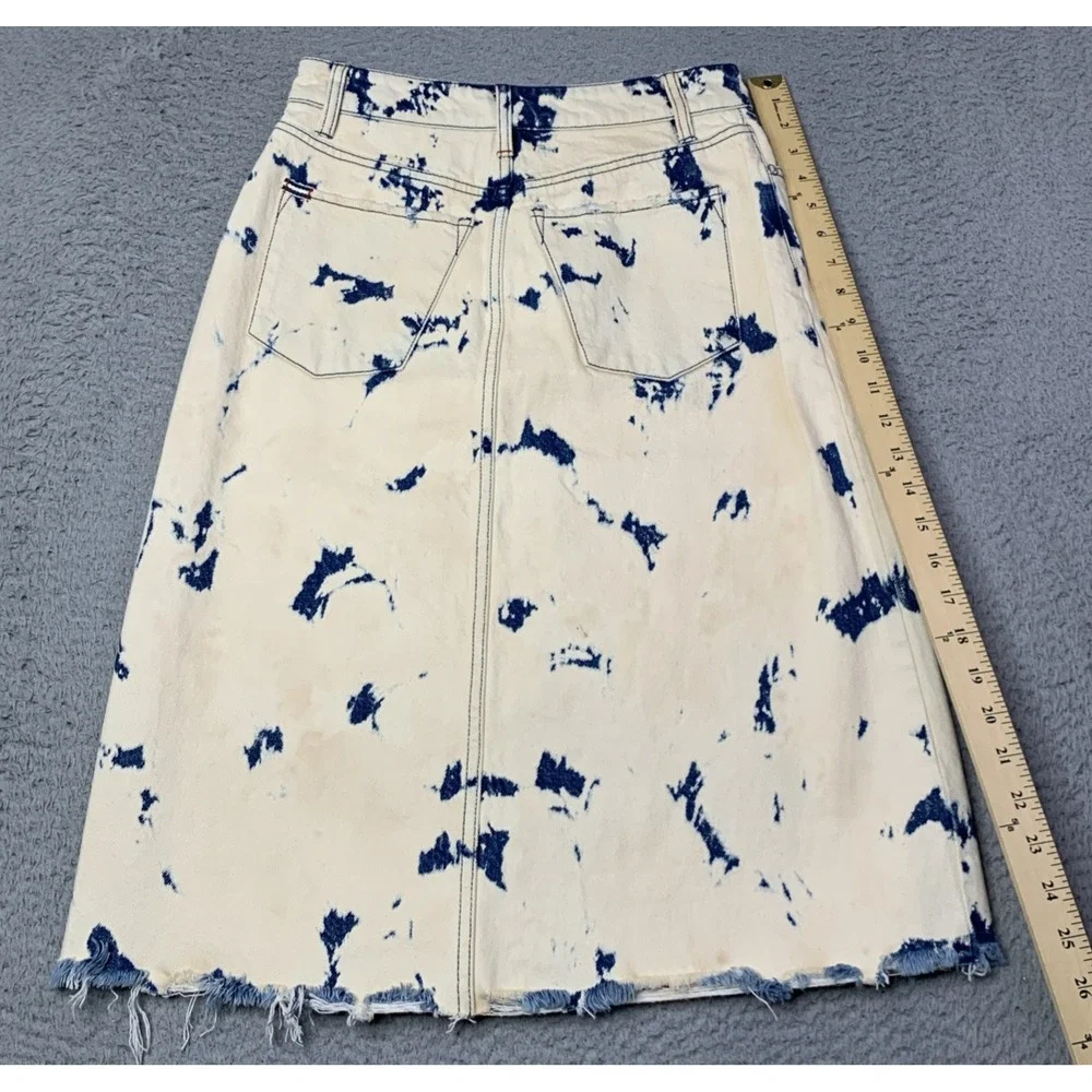 Alice + Olivia Skirt Womens 26 Jean You Look Good Blue Tan Dye Raw Hem NWOT